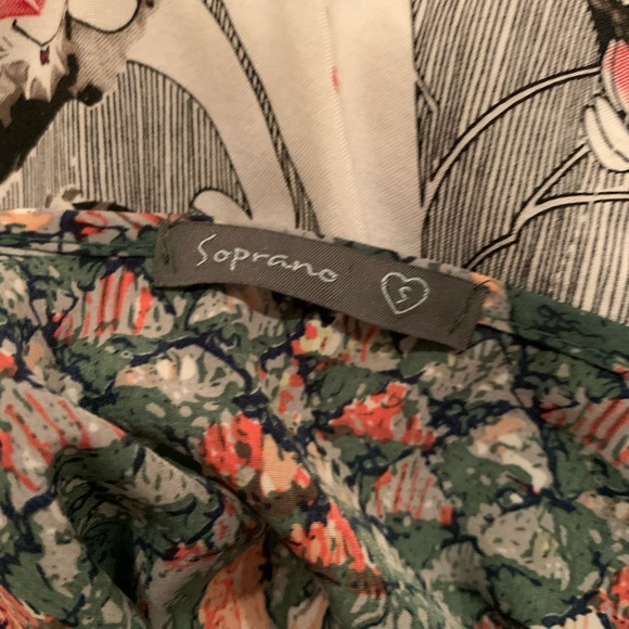 Dress - Picture 4 of 4